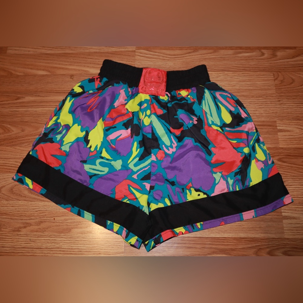 Without Walls Boxing Shorts Colorful Retro Womens Small (*)